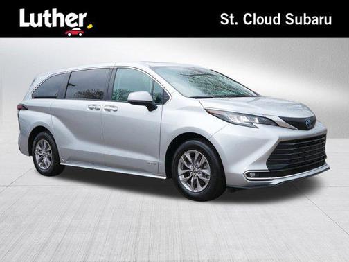 2021 Toyota Sienna XLE 7 Passenger