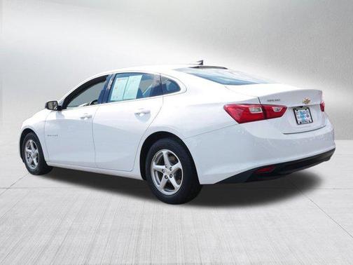 Summit White 2018 Chevrolet Malibu 1LS