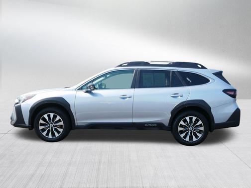 Ice Silver Metallic 2023 Subaru Outback Limited