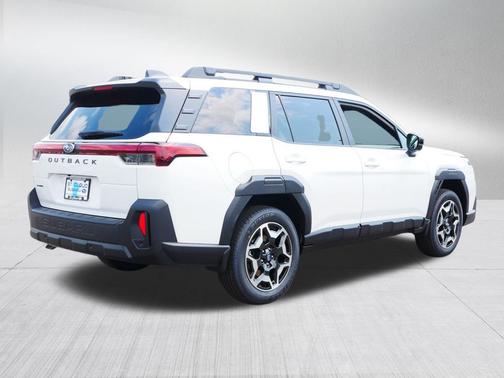 Crystal White Pearl 2026 Subaru Outback Touring