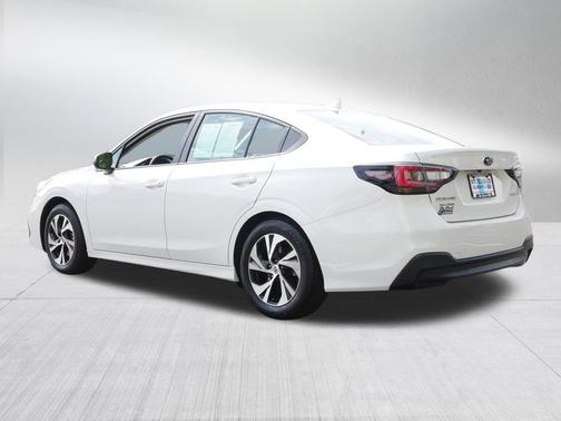 Crystal White Pearl 2025 Subaru Legacy Premium