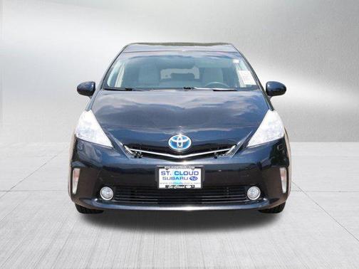 2012 Toyota Prius v Five