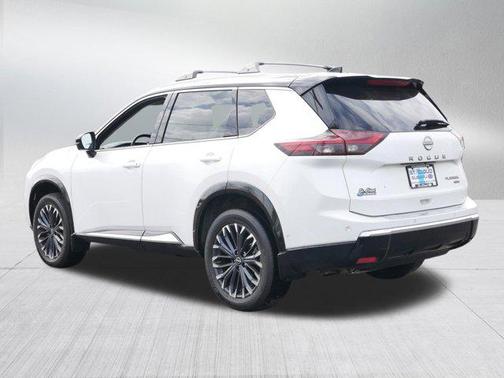 2025 Nissan Rogue Platinum