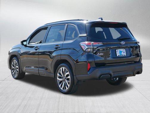 Crystal Black Silica 2025 Subaru Forester Touring