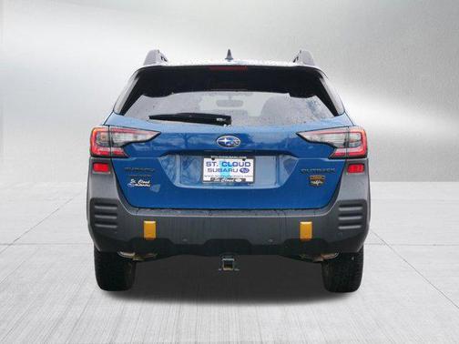 Geyser Blue 2022 Subaru Outback Wilderness