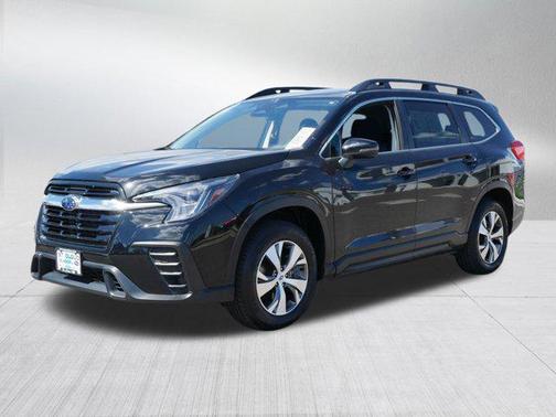 Crystal Black Silica 2023 Subaru Ascent Premium 7-Passenger