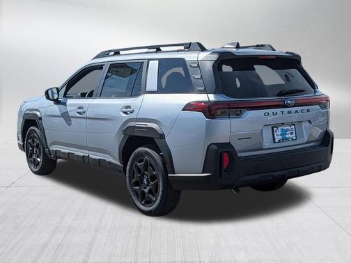 Ice Silver Metallic 2026 Subaru Outback Limited