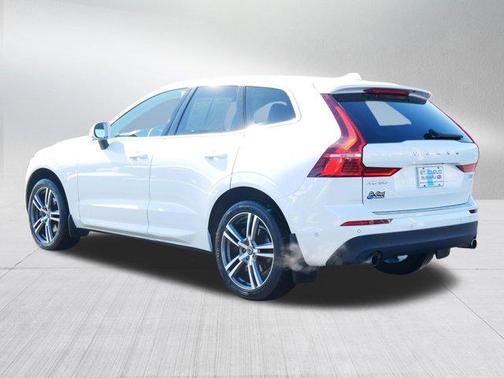 2019 Volvo XC60 T6 Momentum