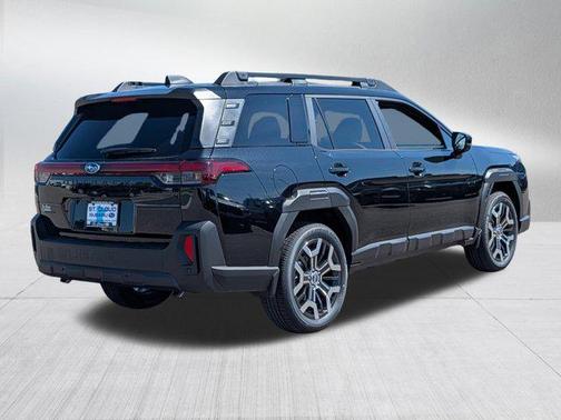 Crystal Black Silica 2026 Subaru Outback Touring XT