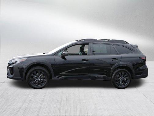 Crystal Black Silica 2024 Subaru Outback Onyx Edition XT