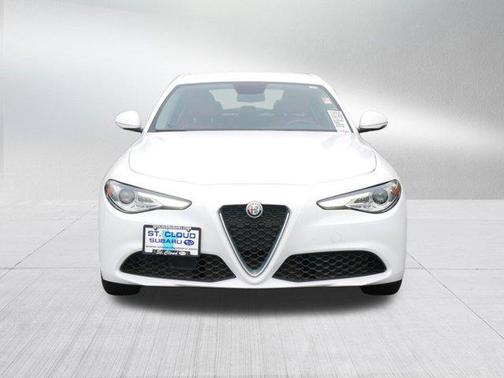 2019 Alfa Romeo Giulia Base