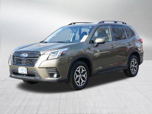 2024 Subaru Forester Premium