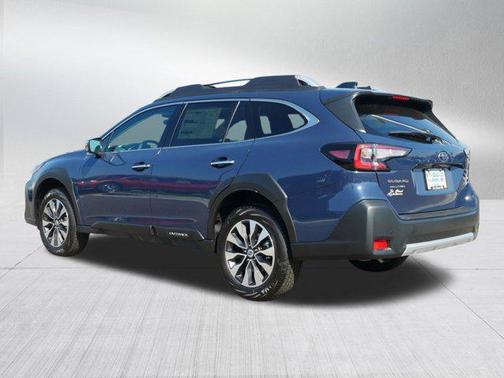 2025 Subaru Outback Touring