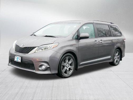 2017 Toyota Sienna SE