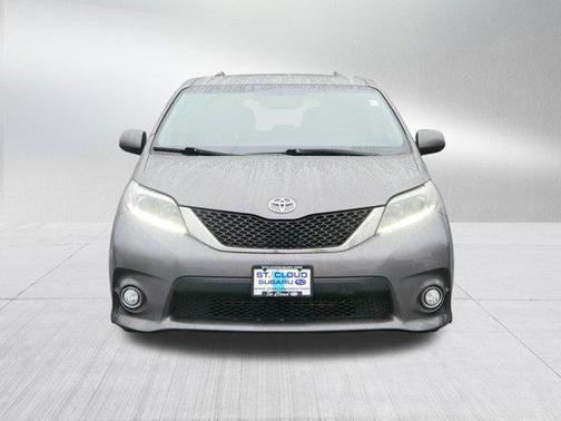 2017 Toyota Sienna SE