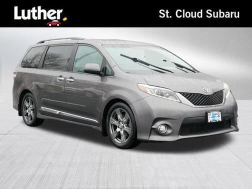 2017 Toyota Sienna SE