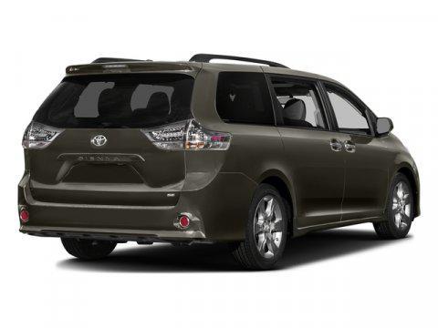 2017 Toyota Sienna SE