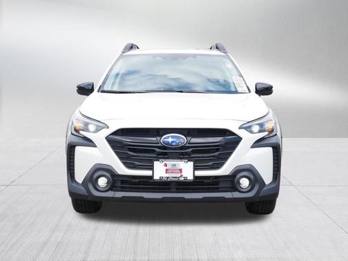 Crystal White Pearl 2024 Subaru Outback Onyx Edition XT