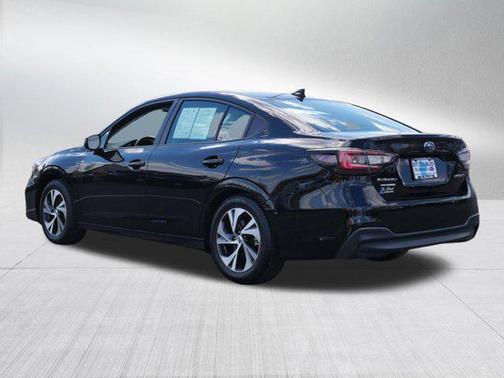 Crystal Black Silica 2025 Subaru Legacy Premium