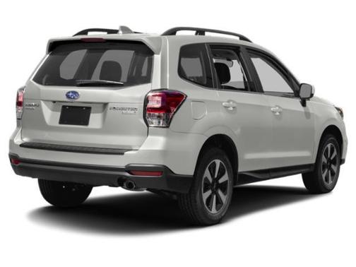 Crystal White Pearl 2018 Subaru Forester 2.5i Limited
