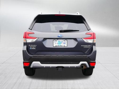 Magnetite Gray Metallic 2023 Subaru Forester Touring