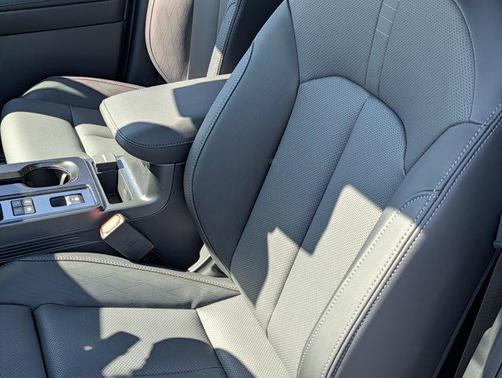 Ice Silver Metallic 2026 Subaru Outback Touring XT