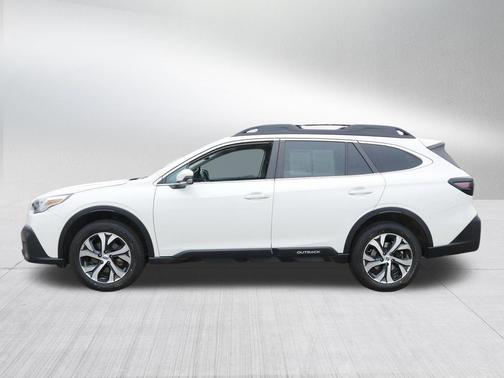 Crystal White Pearl 2022 Subaru Outback Limited