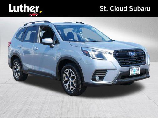 Ice Silver Metallic 2023 Subaru Forester Premium