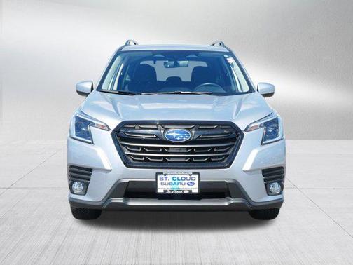 Ice Silver Metallic 2023 Subaru Forester Premium