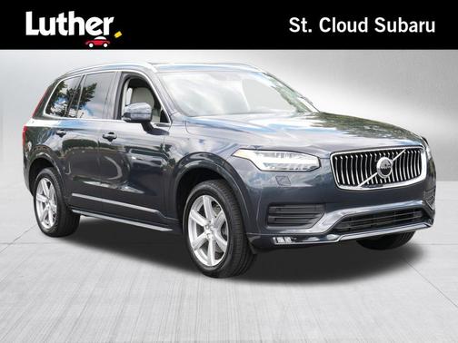 Savile Grey Metallic 2021 Volvo XC90 T6 Momentum