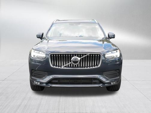 Savile Grey Metallic 2021 Volvo XC90 T6 Momentum