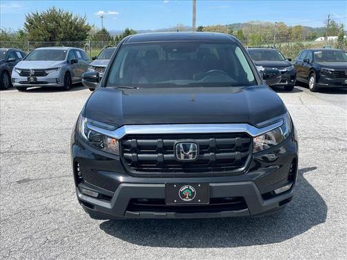 Crystal Black Pearl 2024 Honda Ridgeline RTL