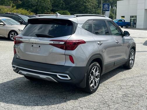 2022 Kia Seltos EX
