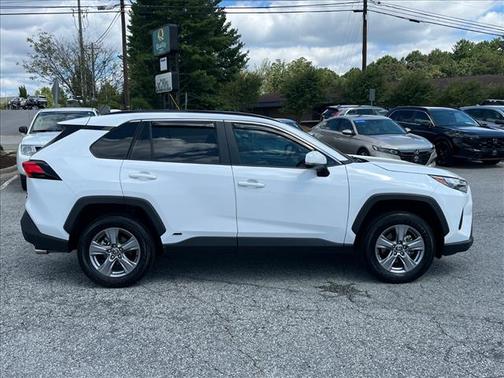2023 Toyota RAV4 Hybrid XLE