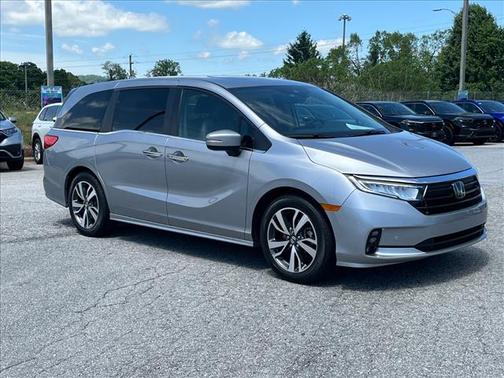 Lunar Silver Metallic 2023 Honda Odyssey Touring