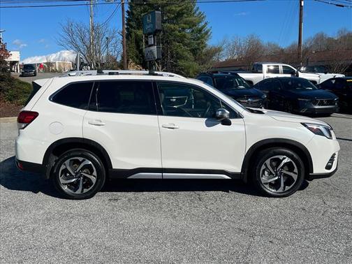 2022 Subaru Forester Touring