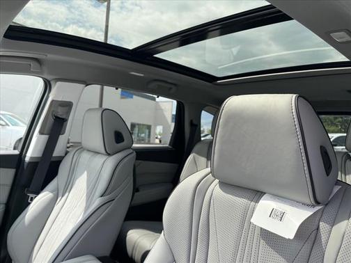 2025 Acura MDX Advance