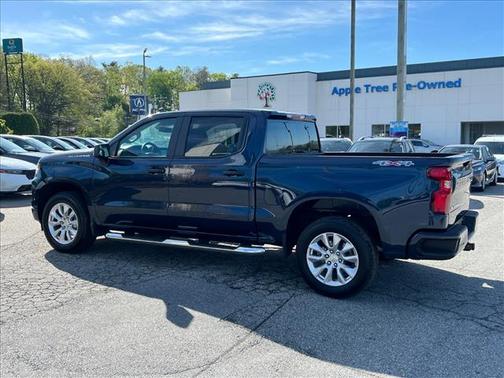 Northsky Blue Metallic 2022 Chevrolet Silverado 1500 Custom