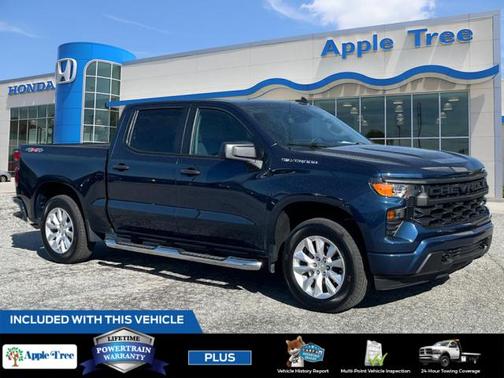 Northsky Blue Metallic 2022 Chevrolet Silverado 1500 Custom