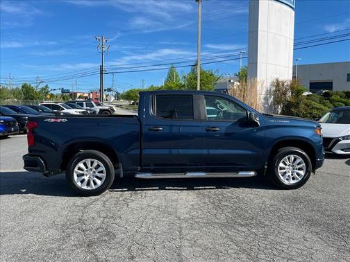 Northsky Blue Metallic 2022 Chevrolet Silverado 1500 Custom