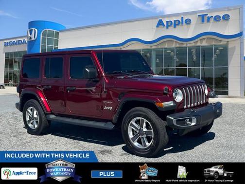Pearlcoat 2021 Jeep Wrangler Unlimited Sahara