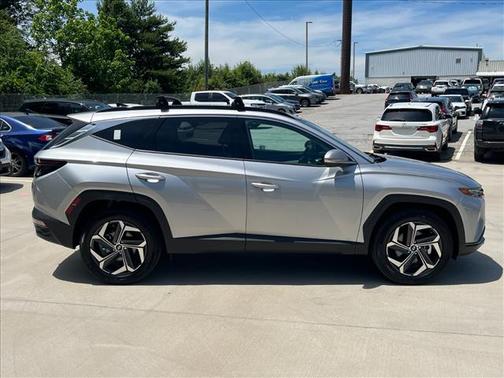 Shimmering Silver Metallic 2024 Hyundai TUCSON Hybrid Limited