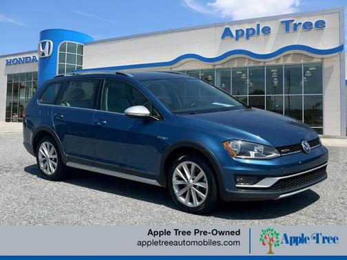 2017 Volkswagen Golf Alltrack TSI S