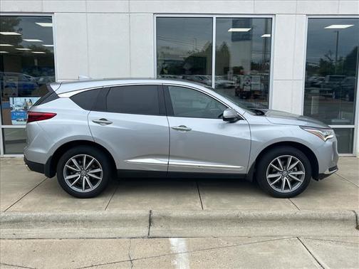 Lunar Silver Metallic 2023 Acura RDX Technology Package
