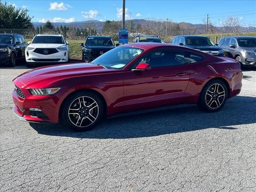 2016 Ford Mustang V6