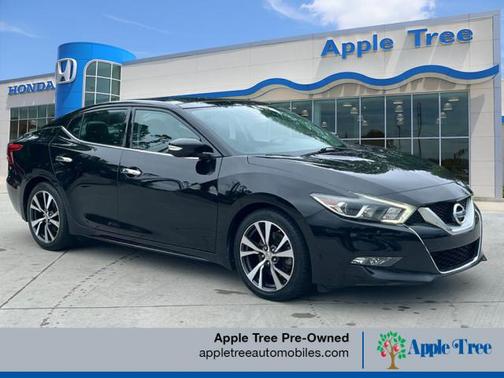 Black 2016 Nissan Maxima 3.5 SL