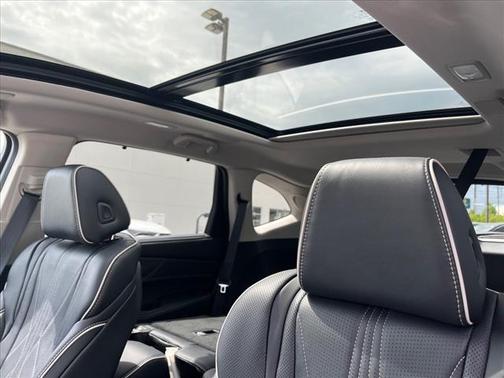 2025 Acura MDX Advance