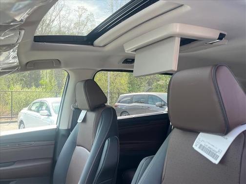 Platinum White Pearl 2026 Honda Odyssey Elite