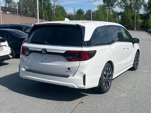 Platinum White Pearl 2026 Honda Odyssey Elite
