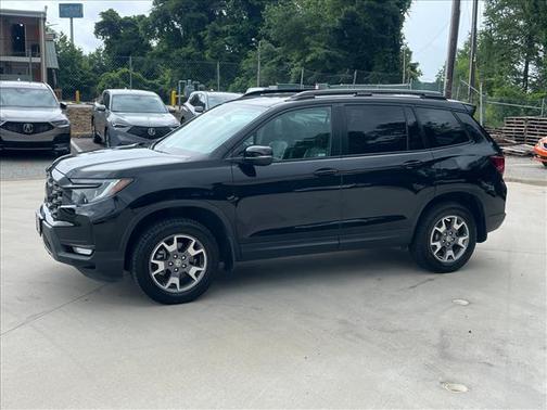 Crystal Black Pearl 2023 Honda Passport TrailSport